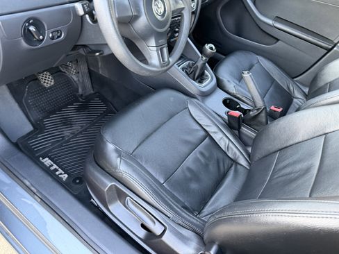 Used 2011 Volkswagen Jetta S image 20