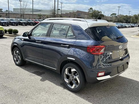 New 2026 Hyundai Venue SEL image 5