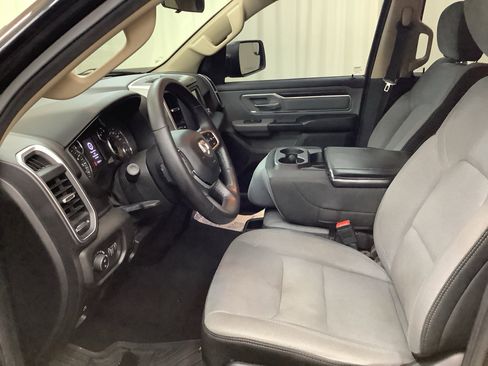 Used 2019 RAM 1500 Big Horn AWD/4WD image 14