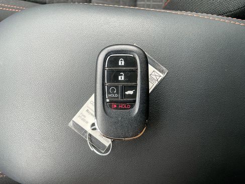 Used 2023 Honda HR-V Sport image 27