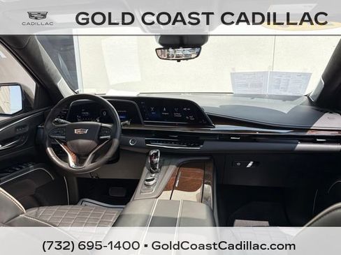 Used 2023 Cadillac Escalade Sport Platinum w/ LPO, ONYX Package AWD/4WD image 11