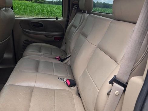 Used 2003 Ford F150 Lariat RWD image 11