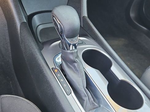 Used 2022 Chevrolet Malibu LS FWD image 27