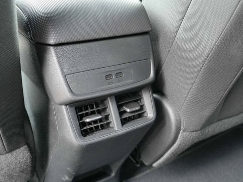 Used 2026 Chevrolet Equinox LT AWD/4WD image 20