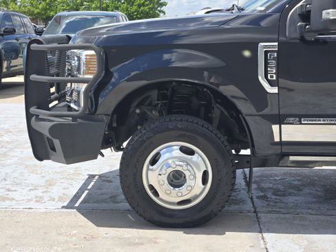 Used 2020 Ford F350 Platinum image 9