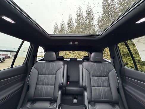 New 2026 Buick Enclave Avenir w/ Super Cruise Package image 3