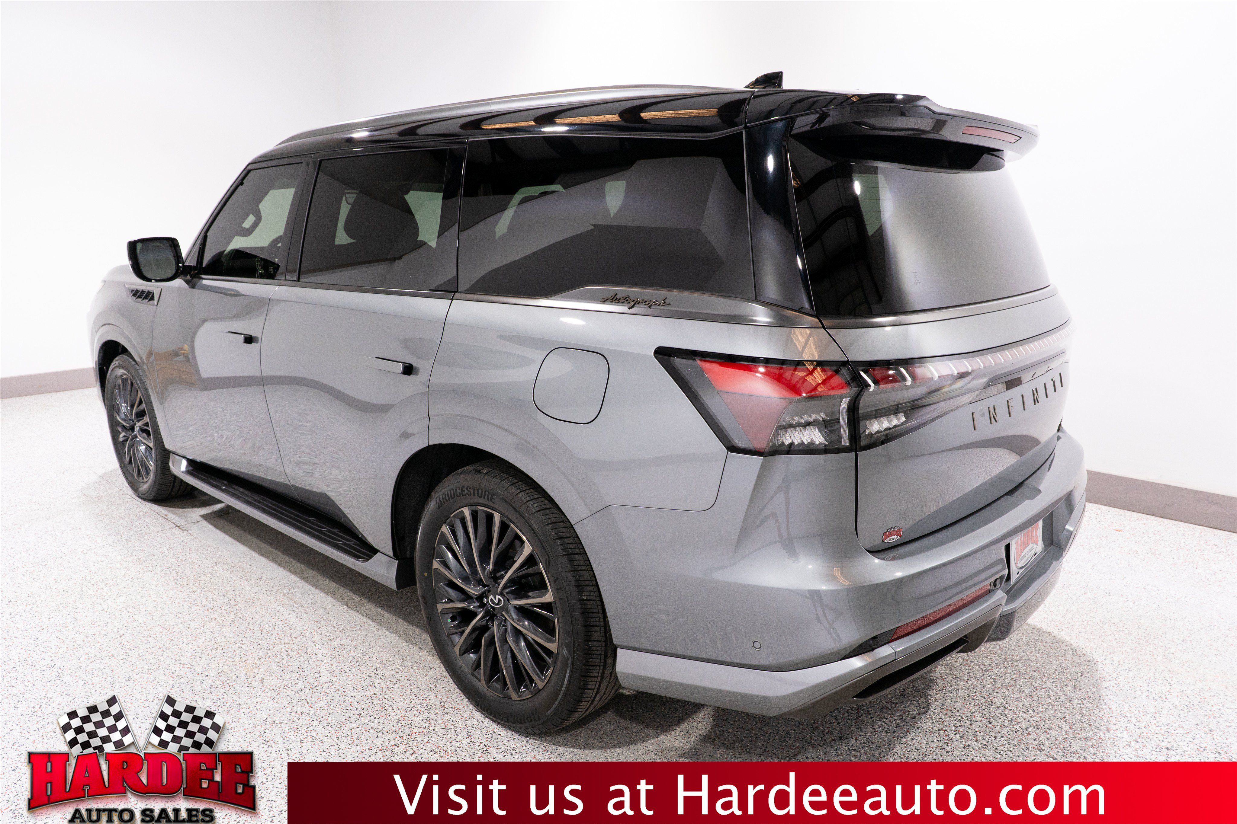 Used 2025 INFINITI QX80 Autograph AWD/4WD image 3