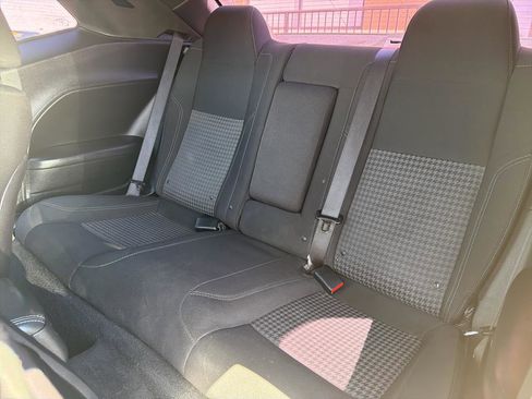 Used 2019 Dodge Challenger SXT RWD image 18