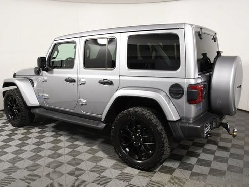 Used 2021 Jeep Wrangler Unlimited Sahara w/ Cold Weather Group AWD/4WD image 3