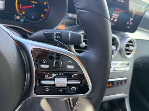 Used 2022 Mercedes-Benz GLC 300 4MATIC image 21