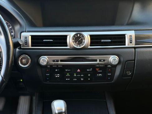 Used 2016 Lexus GS 200t RWD image 22