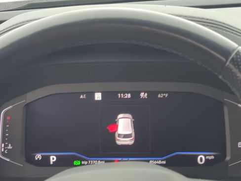 Used 2022 Volkswagen Atlas Cross Sport SEL R-Line image 10