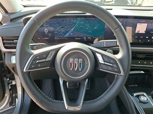 Certified 2025 Buick Envision Sport Touring image 15