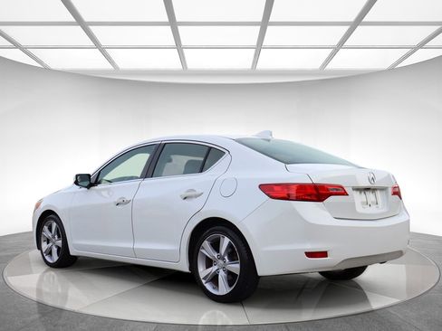 Used 2013 Acura ILX w/ Technology Package image 6