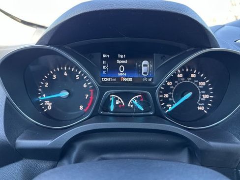 Used 2018 Ford Escape Titanium w/ Ford Safe & Smart Package image 12