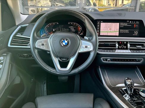Used 2022 BMW X7 xDrive40i w/ Parking Assistance Package image 5