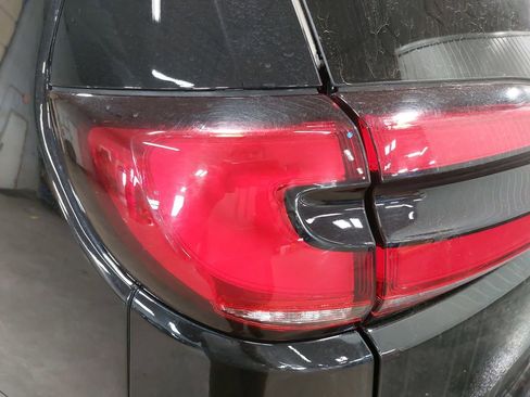 Used 2024 Chrysler Pacifica Touring-L image 33