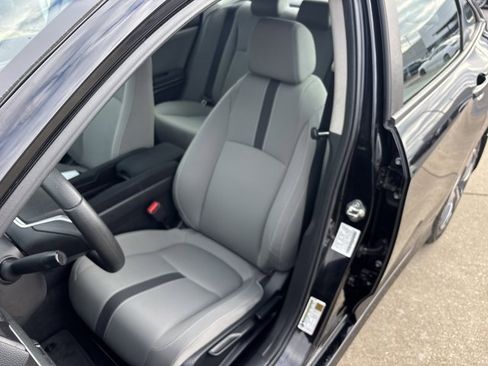 Used 2019 Honda Civic LX image 17