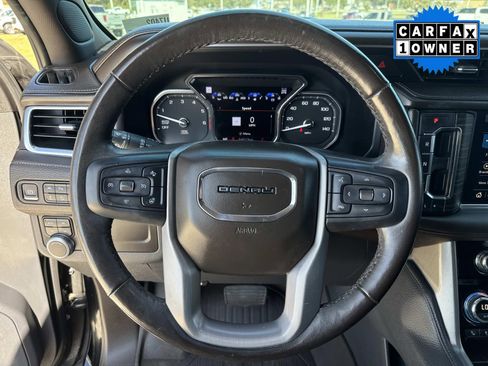 Used 2021 GMC Yukon XL Denali w/ Denali Premium Package image 34