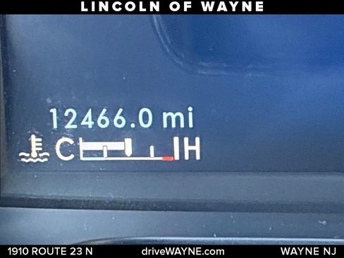 Certified 2024 Lincoln Corsair AWD image 17