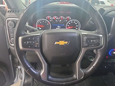 Used 2022 Chevrolet Silverado 3500 LT w/ Convenience Package AWD/4WD image 17