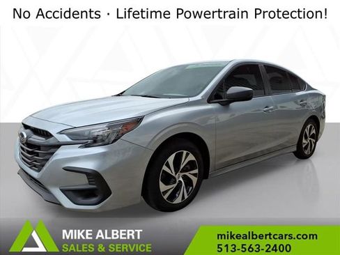 Used 2024 Subaru Legacy image 3