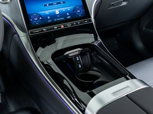 New 2026 Mercedes-Benz GLC 300 4MATIC image 21