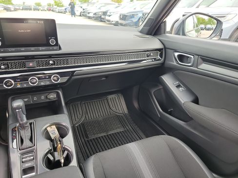 Used 2025 Honda Civic Sport image 17