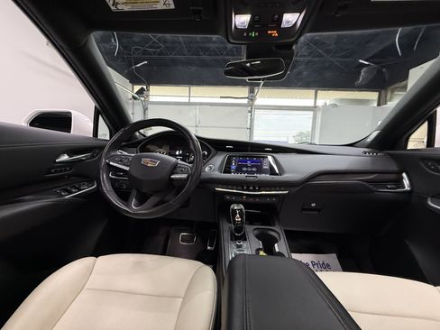 Used 2020 Cadillac XT4 Sport w/ Sun And Sound Package AWD/4WD image 11