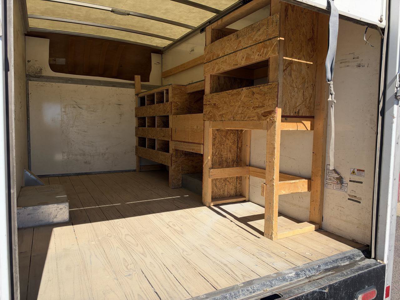 Used 2021 Chevrolet Express 3500 w/ Power Convenience Package RWD image 22