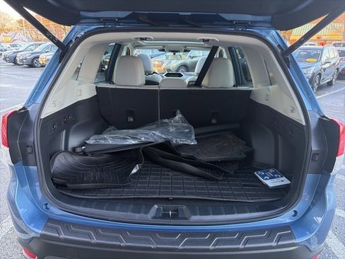 Used 2023 Subaru Forester Premium image 29