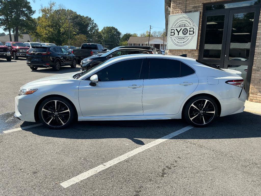 Used 2020 Toyota Camry XSE FWD image 2