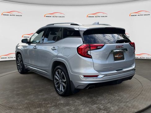 Used 2018 GMC Terrain Denali w/ Advanced Safety Package AWD/4WD image 8