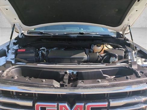 Used 2023 GMC Yukon SLT w/ SLT Luxury Package AWD/4WD image 26