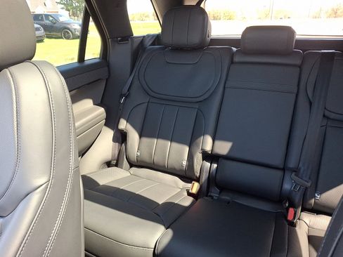 New 2026 Land Rover Range Rover Sport Dynamic SE AWD/4WD image 15