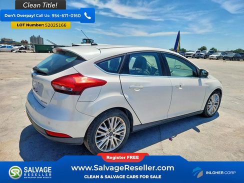 Used 2016 Ford Focus Titanium FWD image 4
