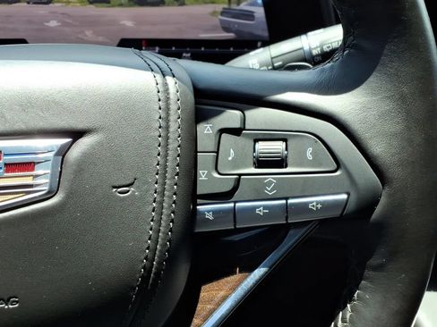 Used 2022 Cadillac Escalade Sport Platinum w/ LPO, ONYX Package AWD/4WD image 41
