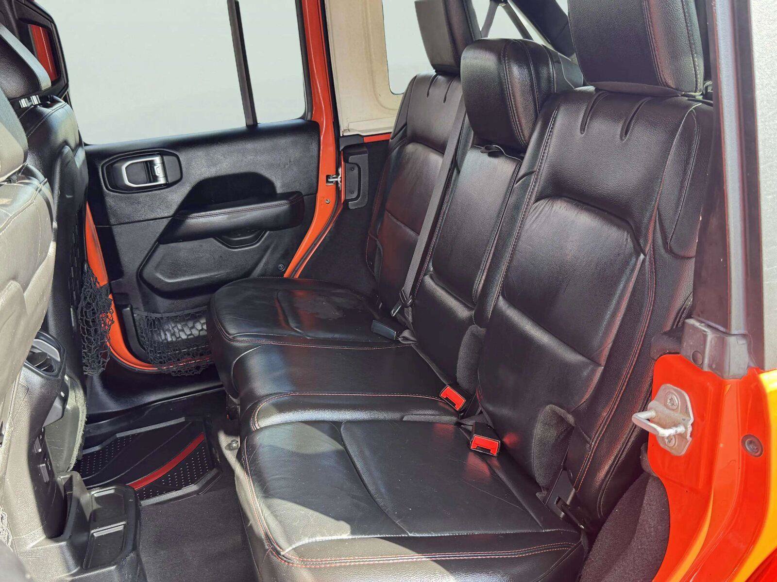 Used 2018 Jeep Wrangler Unlimited Rubicon AWD/4WD image 44