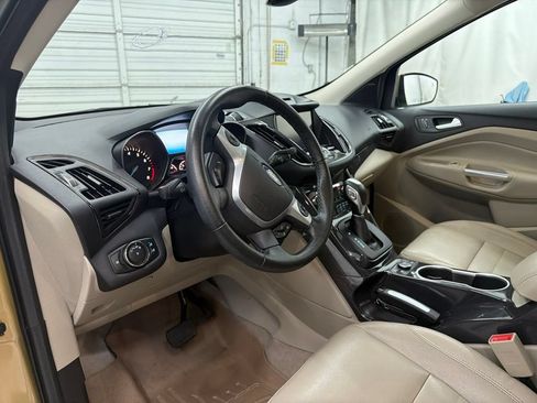 Used 2014 Ford Escape Titanium w/ Equipment Group 401A FWD image 13