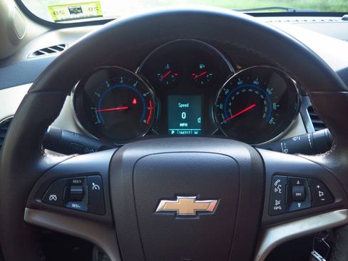 Used 2011 Chevrolet Cruze LTZ FWD image 9