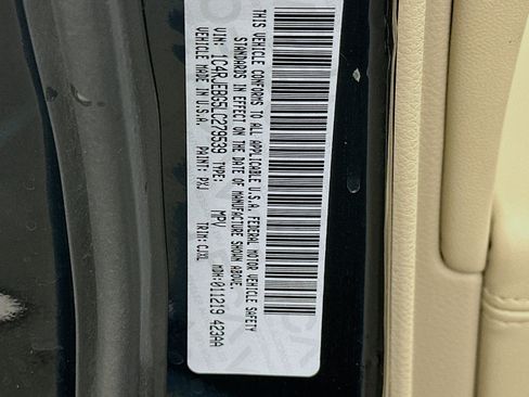 Used 2020 Jeep Grand Cherokee Limited RWD image 12