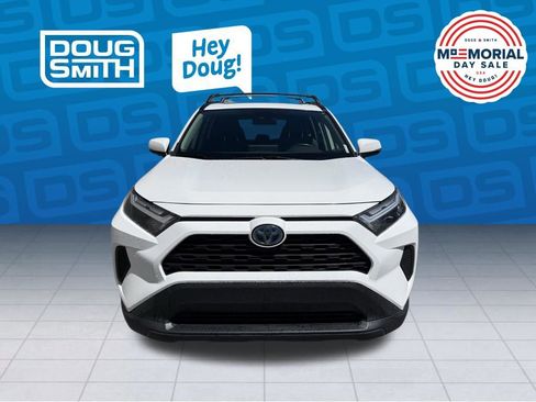 Used 2022 Toyota RAV4 XLE w/ Convenience Package AWD/4WD image 6