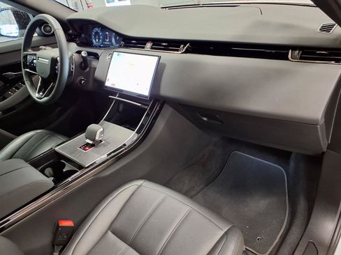 Used 2025 Land Rover Range Rover Evoque S AWD/4WD image 9