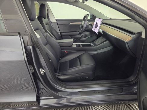 Used 2023 Tesla Model 3 Standard Range image 28