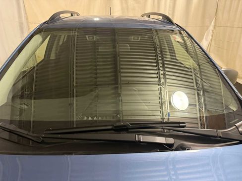 Certified 2021 Subaru Crosstrek 2.0i image 14