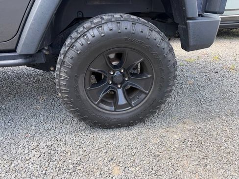 Used 2017 Jeep Wrangler Unlimited Sport w/ Quick Order Package 24S AWD/4WD image 10