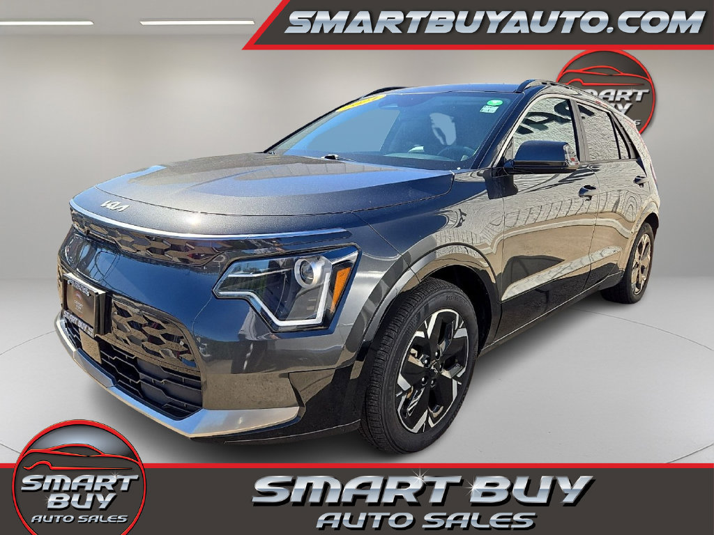 Used 2024 Kia Niro Wind w/ Wind Preserve Package FWD image 1