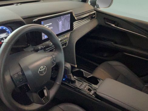 Certified 2025 Toyota Camry XLE FWD image 23