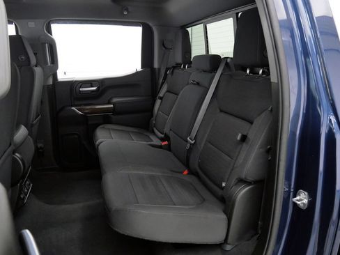 Used 2021 GMC Sierra 1500 SLE w/ X31 Off-Road Package AWD/4WD image 19