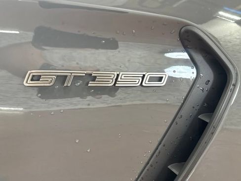 Used 2018 Ford Mustang Shelby GT350 w/ Electronics Package RWD image 10